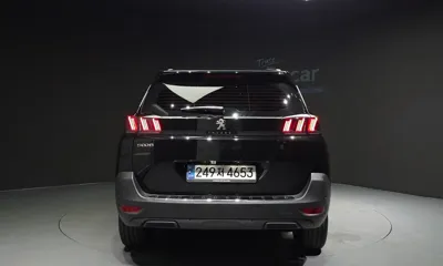 Peugeot 5008 2024, 12450 км, за 18167.6 USD
