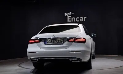 Mercedes-Benz E-Class 2022, 40381 км, за 27483.42 USD
