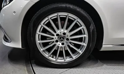 Mercedes-Benz E-Class 2022, 40381 км, за 27483.42 USD