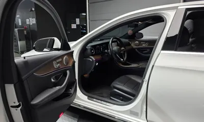 Mercedes-Benz E-Class 2022, 40381 км, за 27483.42 USD - фото 11