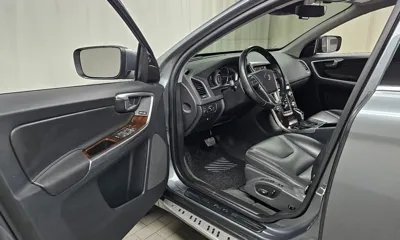 Volvo XC60 2017, 68491 км, за 11487.46 USD - фото 10