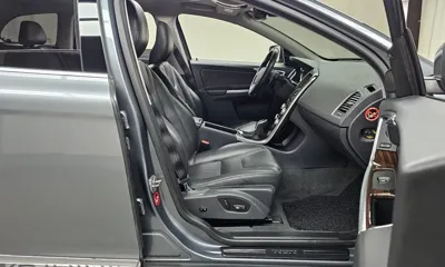 Volvo XC60 2017, 68491 км, за 11487.46 USD - фото 11