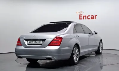 Mercedes-Benz S-Class 2010, 174106 км, за 5556.29 USD