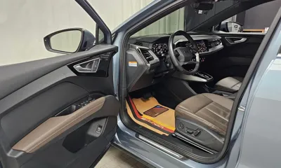 Audi Q4 e-tron 2022, 54516 км, за 24127.46 USD - фото 10
