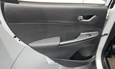 Hyundai Kona 2019, 15702 км, за 11400.66 USD - фото 25