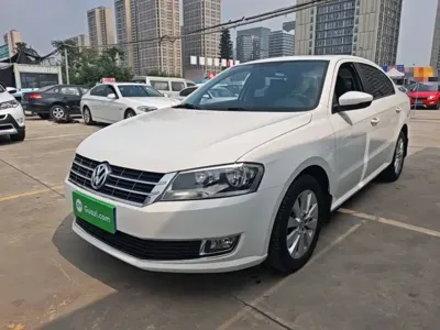 Volkswagen Lavida 2014, 87400 км, за 3560.85 USD