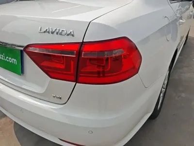 Volkswagen Lavida 2014, 87400 км, за 3560.85 USD - фото 8