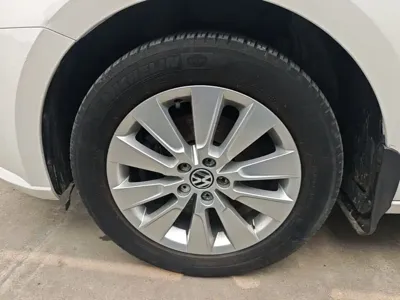 Volkswagen Lavida 2014, 87400 км, за 3560.85 USD - фото 23