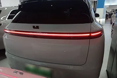 Li Auto L7 · 2023 год