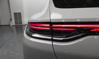 Porsche Panamera 2022, 30393 км, за 74176.19 USD - фото 23