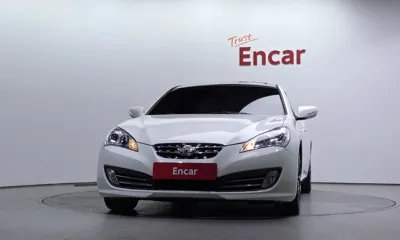 Hyundai Genesis 2011, 179122 км, за 2560.06 USD