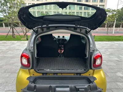 Smart Smart Fortwo 2017, 50000 км, за 5826.1 USD - фото 8