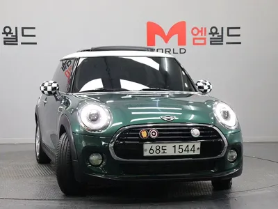 MINI Cooper 2018, 85752 км, за 5054.48 USD
