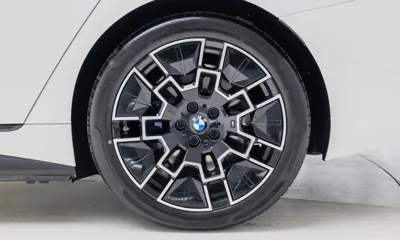 BMW i4 2025, 4050 км, за 37051.49 USD