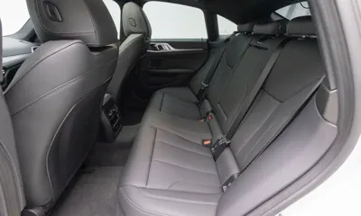 BMW i4 2025, 4050 км, за 37051.49 USD - фото 11