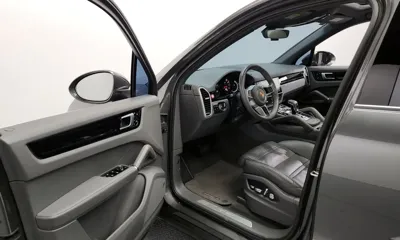 Porsche Cayenne 2019, 42451 км, за 46122.86 USD - фото 10