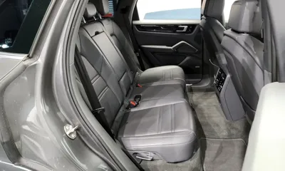 Porsche Cayenne 2019, 42451 км, за 46122.86 USD - фото 12