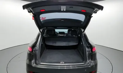 Porsche Cayenne 2019, 42451 км, за 46122.86 USD - фото 20