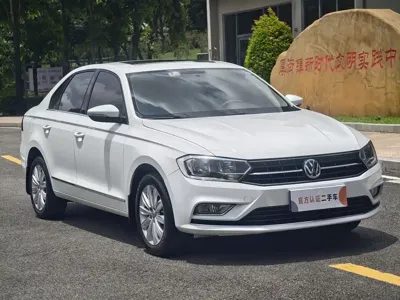 Volkswagen Bora 2017, 126000 км, за 4812.63 USD