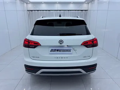 Volkswagen Tayron 2021, 52000 км, за 20598.49 USD