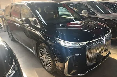 Voyah Dream 2025, 45000 км, за 38641 USD