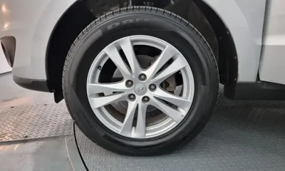 Hyundai Santafe 2011, 93092 км, за 2576.81 USD