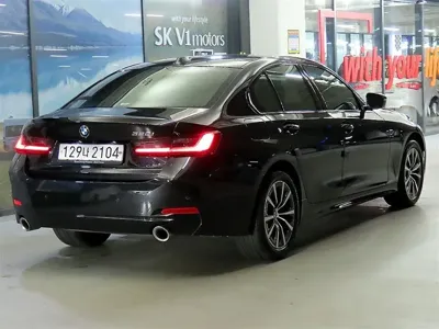 BMW 3-Series 2023, 22607 км, за 24052.52 USD