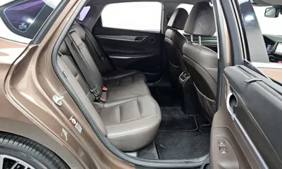 Hyundai Grandeur 2018, 89320 км, за 9271.52 USD - фото 12