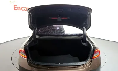 Hyundai Grandeur 2018, 89320 км, за 9271.52 USD - фото 20