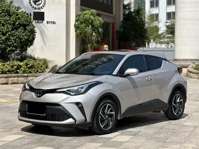 Toyota C-HR · 2022 год