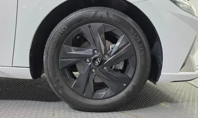 Hyundai Avante 2023, 23637 км, за 17592.23 USD