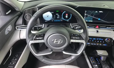 Hyundai Avante 2023, 23637 км, за 17592.23 USD - фото 13