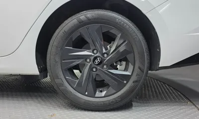 Hyundai Avante 2023, 23637 км, за 17592.23 USD - фото 21