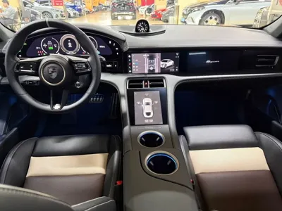 Porsche Taycan 2025, 250 км, за 148534.28 USD - фото 6