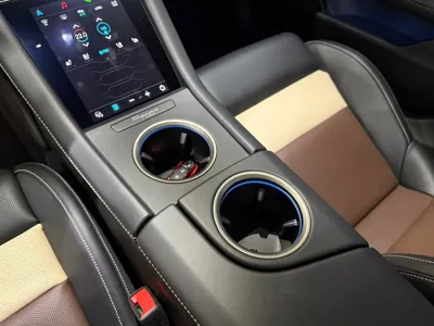 Porsche Taycan 2025, 250 км, за 148534.28 USD - фото 13