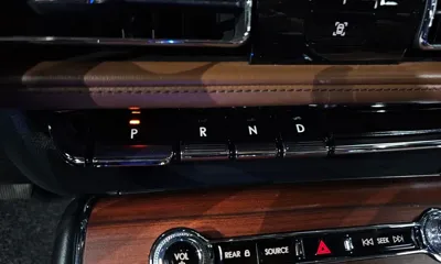 Lincoln Aviator 2022, 99310 км, за 23069.82 USD - фото 9