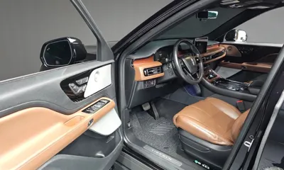 Lincoln Aviator 2022, 99310 км, за 23069.82 USD - фото 10