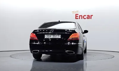 Hyundai Equus 2010, 222932 км, за 2470.26 USD