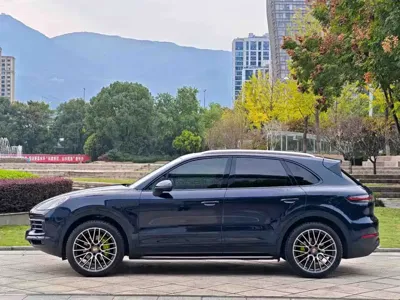 Porsche Cayenne 2018, 98000 км, за 49734.17 USD