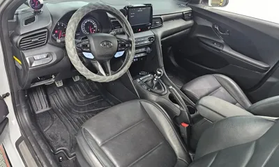 Hyundai Veloster 2019, 156587 км, за 7162.85 USD - фото 7