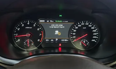 Kia Stinger 2018, 133198 км, за 8400.07 USD - фото 8