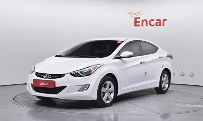 Hyundai Avante · 2013 год