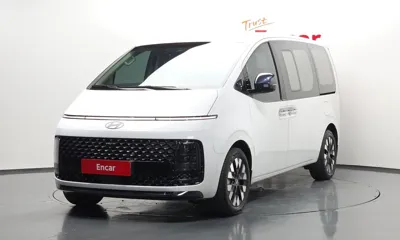 Hyundai Staria · 2025 год