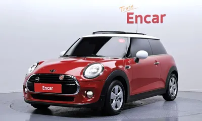 MINI Cooper · 2018 год