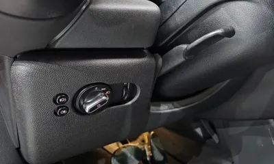 MINI Cooper 2018, 167587 км, за 4354.15 USD - фото 13