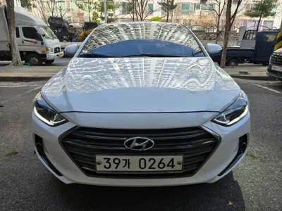Hyundai Avante 2017, 68049 км, за 7403.5 USD