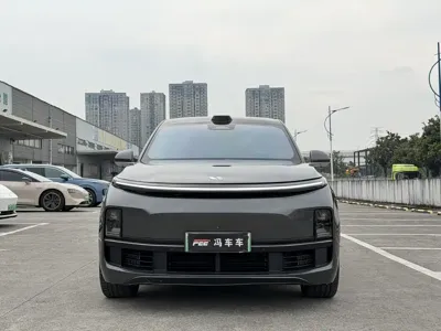 Li Auto Li L9 2023, 55000 км, за 35137.64 USD