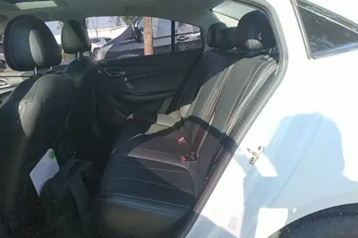 Roewe i5 2020, 63500 км, за 5570 USD - фото 20