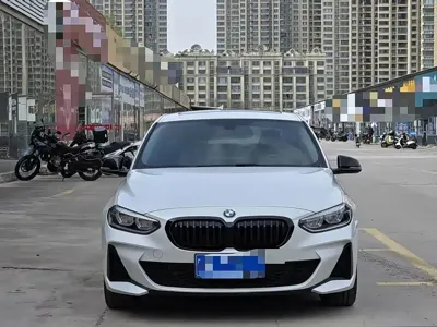BMW 1 Series 2023, 40000 км, за 14283.68 USD