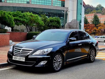 Hyundai Genesis · 2013 год